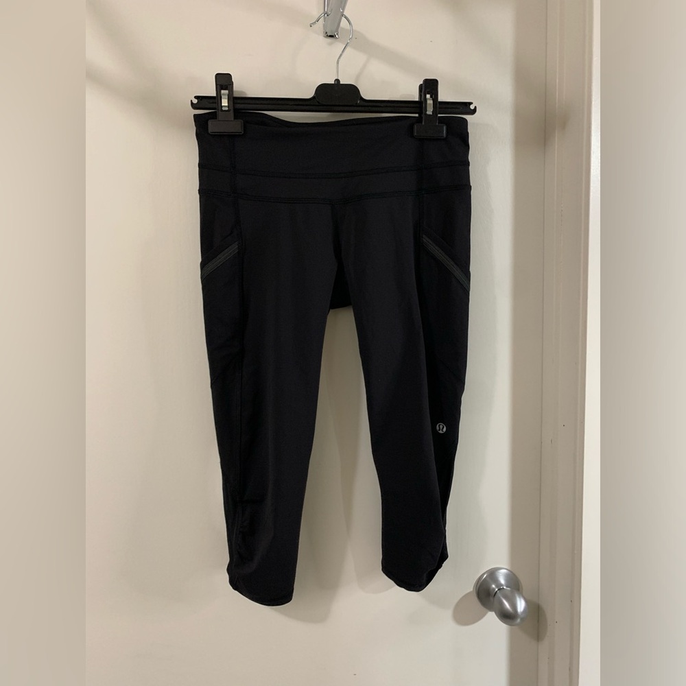 lululemon athletica Black Cropped Leggings